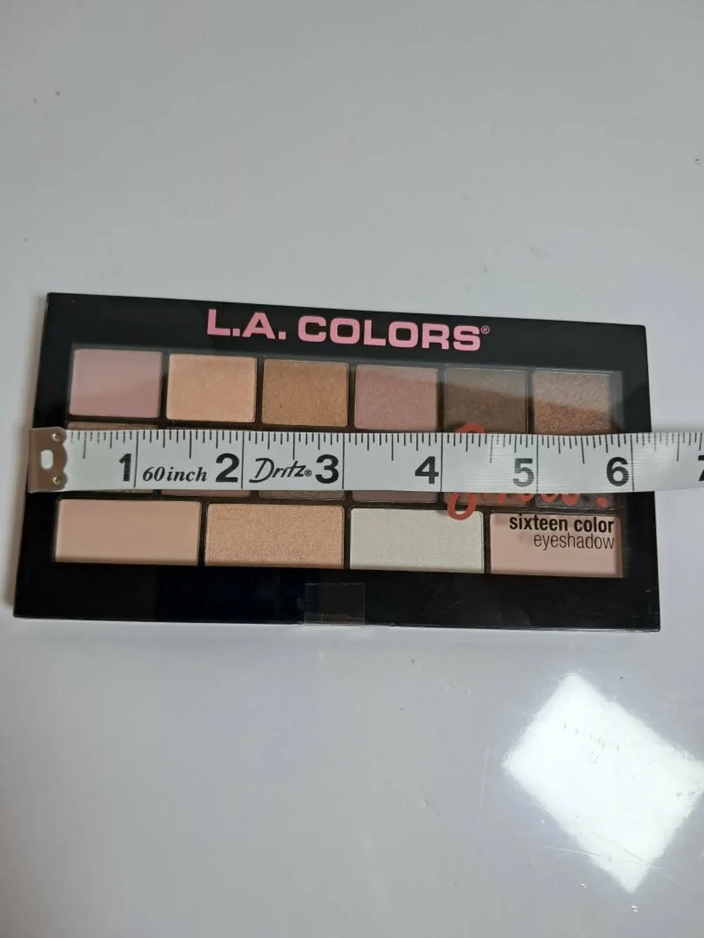 L.A. Colors Sweet Charming Eyeshadow Palette 16 Shades
